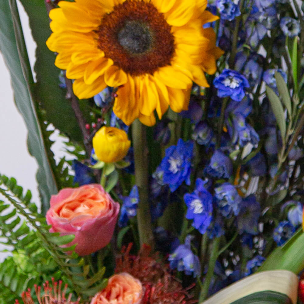 Standard post published to Divine Floral, Gifts & Flower Delivery at September 28, 2024 17:00