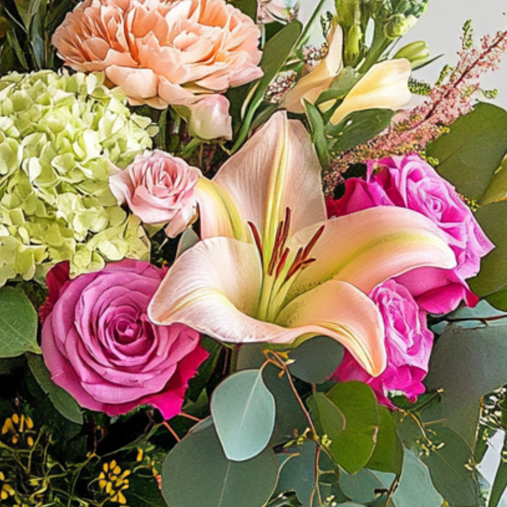 Standard post published to Heritage Floral Shoppe & KHD Studios at August 22, 2025 16:01